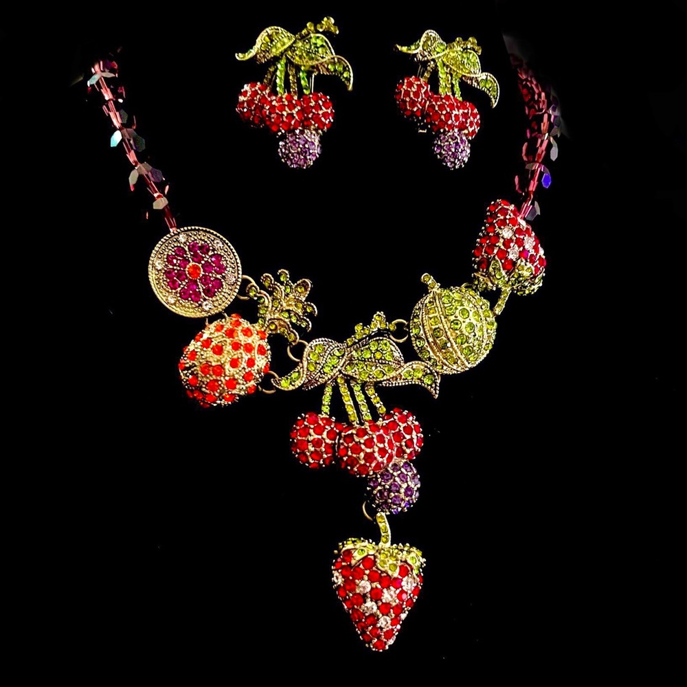 Heidi Daus Veggies Necklace Set